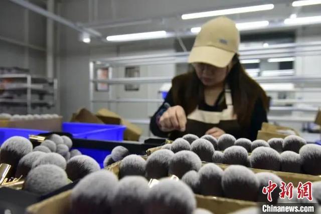 真有“两把刷子”！冰球突破网站沧州(图6)