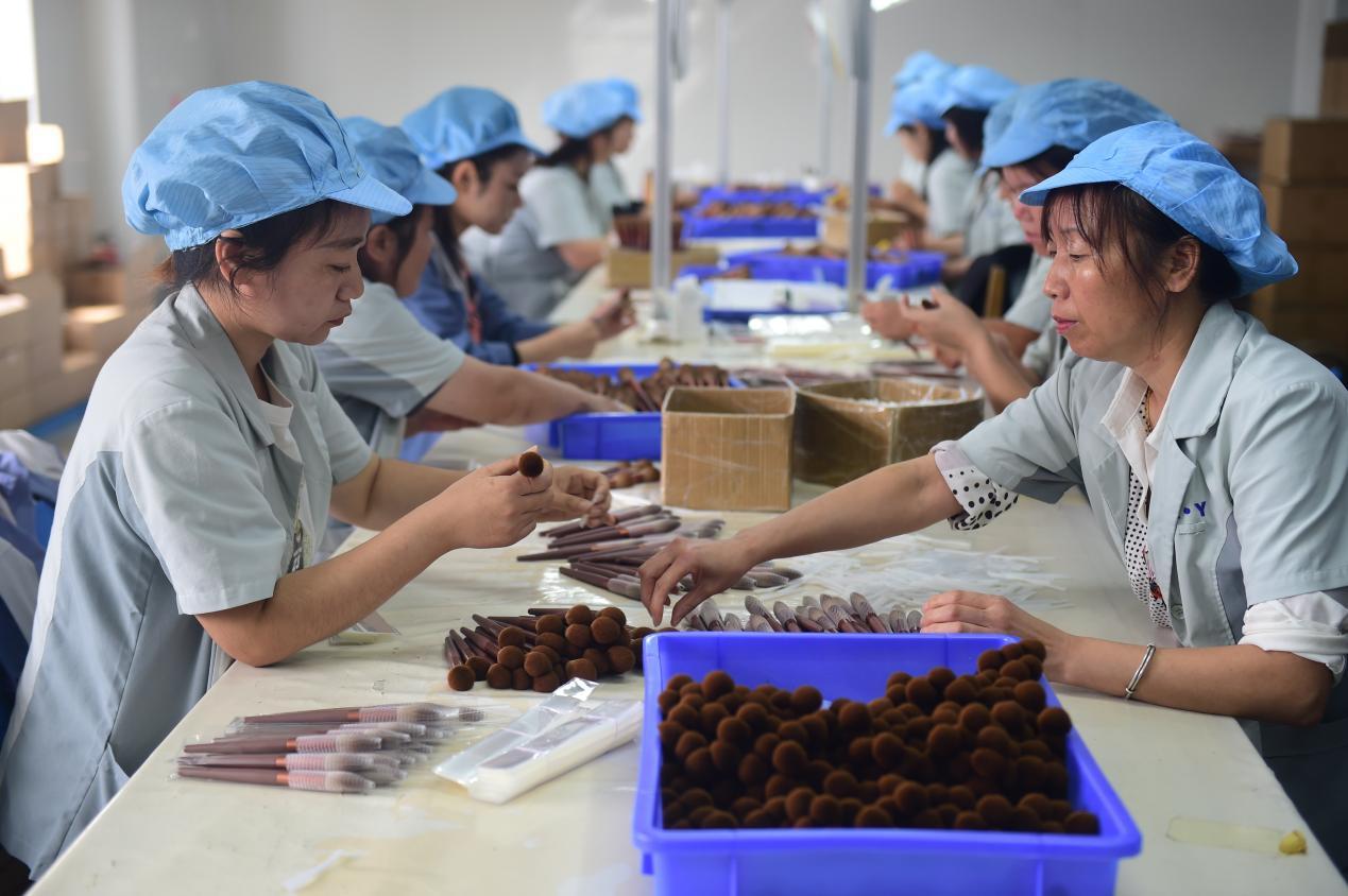 瞰新沧州｜化妆刷产业带动大发展冰球突破豪华版寻美大运河 云(图3)